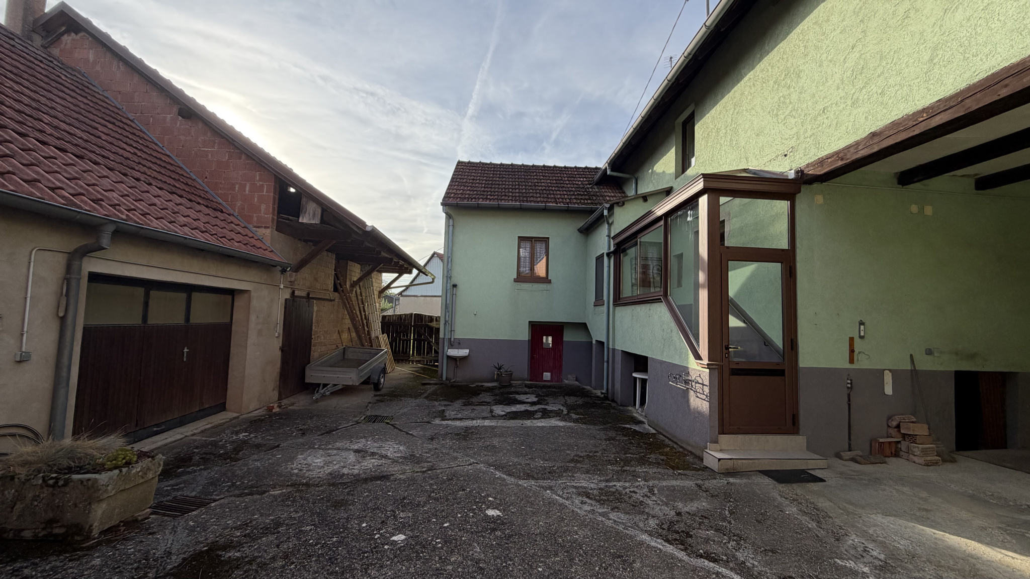 Commerce à vendre à Waldolwisheim, 143 m², 7 pièces – photo 2 sur 15